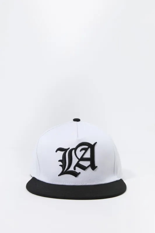 Casquette réglable avec motif brodé LA sold by Urban Planet