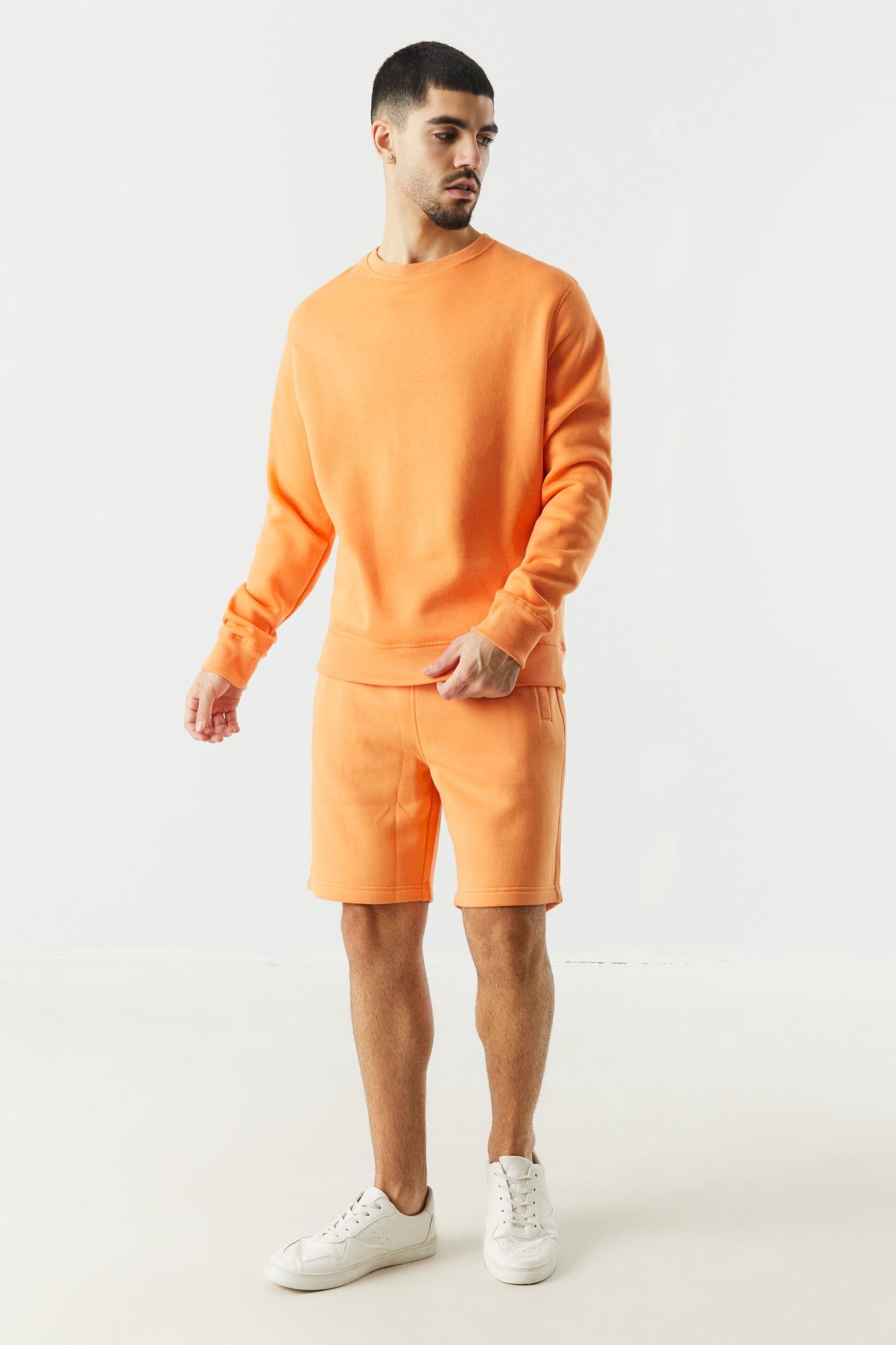 Short en molleton basique coloree à taille coulissante sold by Urban Planet product image thumbnail 9