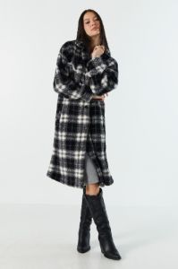 Blouson long en Sherpa à carreaux sold by Urban Planet