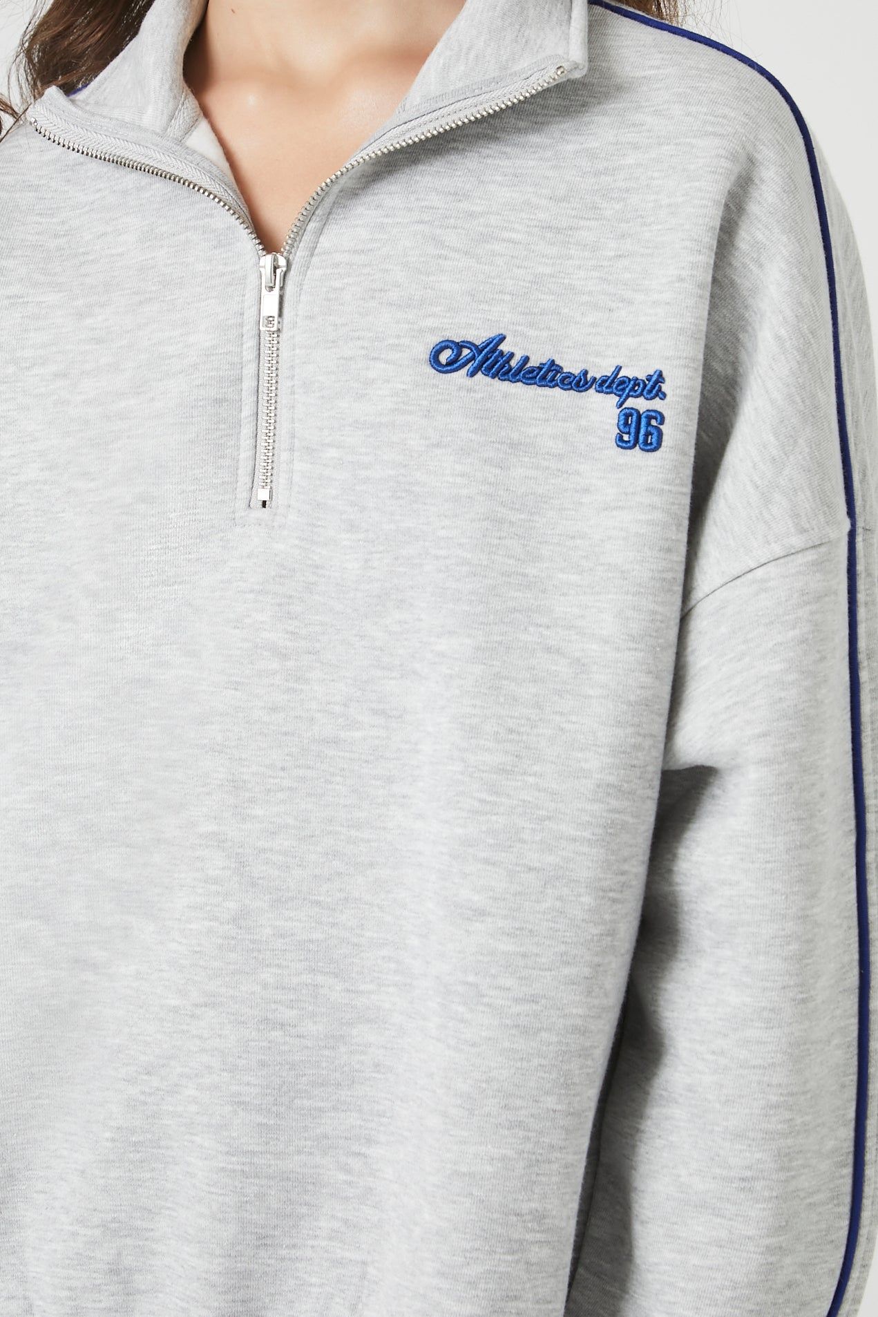 Chandail en molleton avec motif brodé Athletic Department sold by Urban Planet product image thumbnail 5