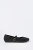 Ballerines en similicuir sold by Urban Planet