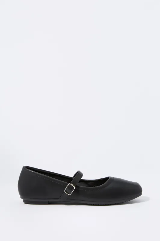 Ballerines en similicuir sold by Urban Planet