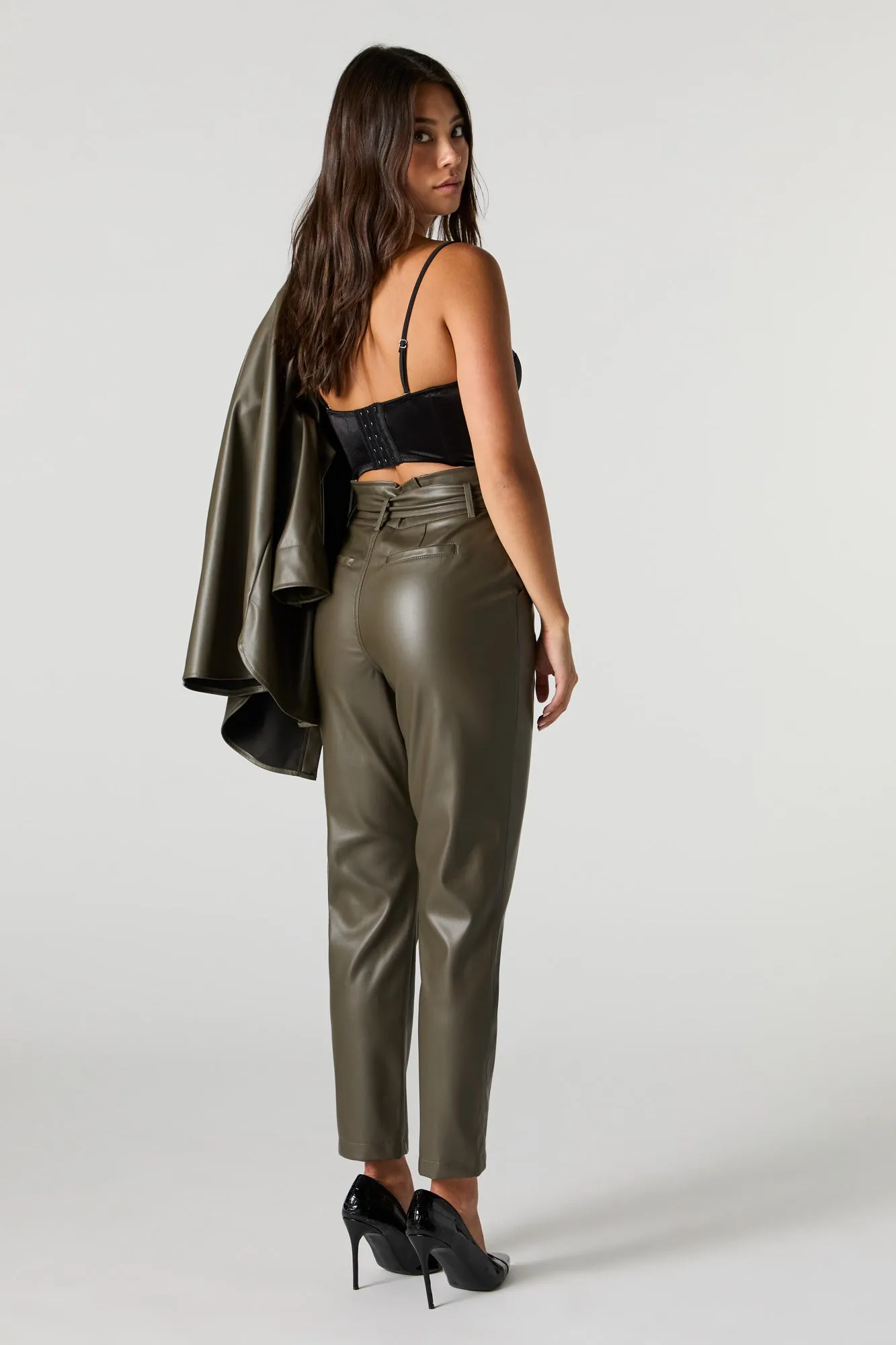Pantalon en similicuir avec ceinture sold by Urban Planet product image thumbnail 3