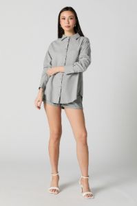 Haut boutonné surdimensionné en lin sold by Urban Planet