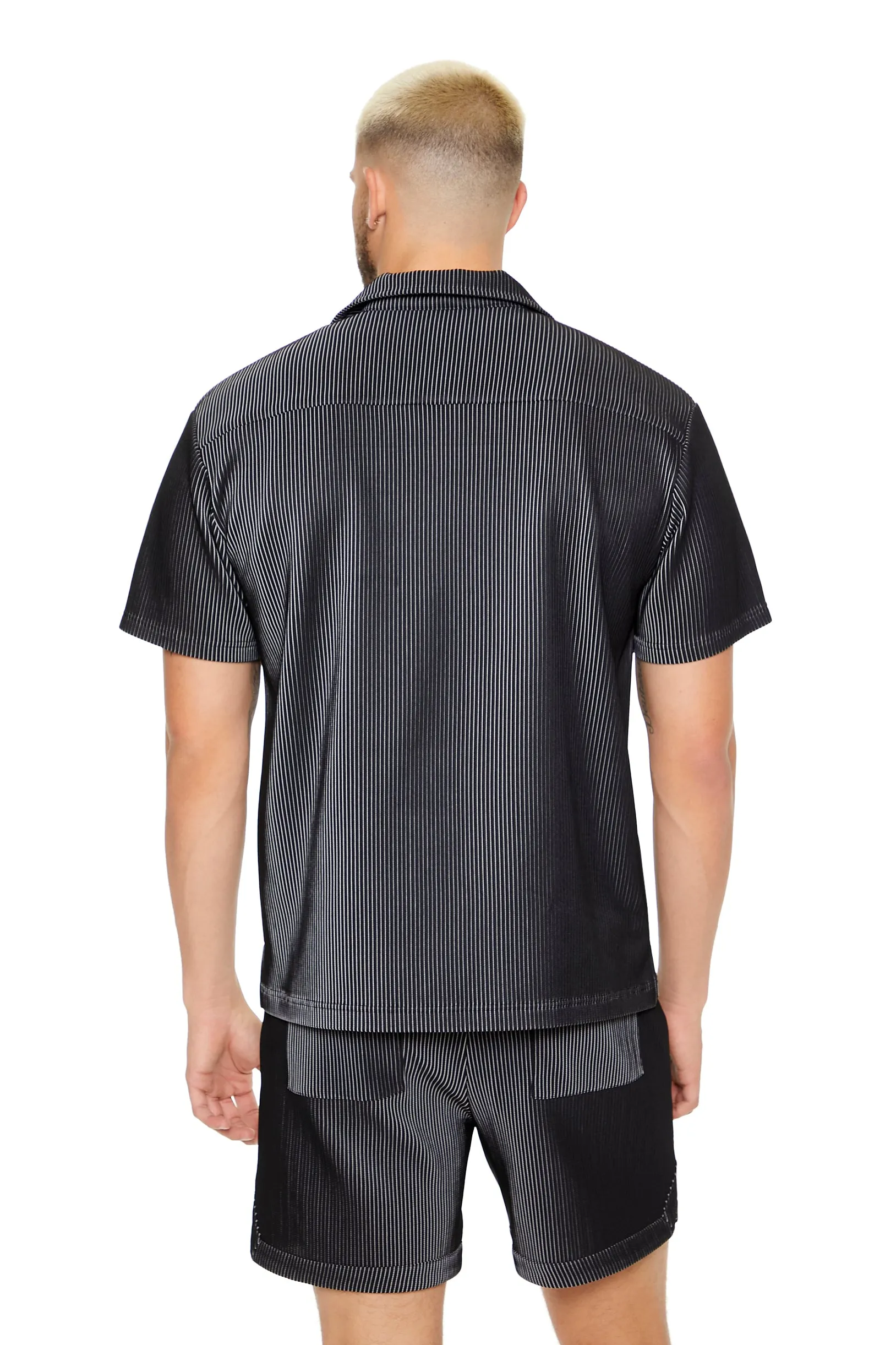 Haut boutonné texturé lustré sold by Urban Planet product image thumbnail 2