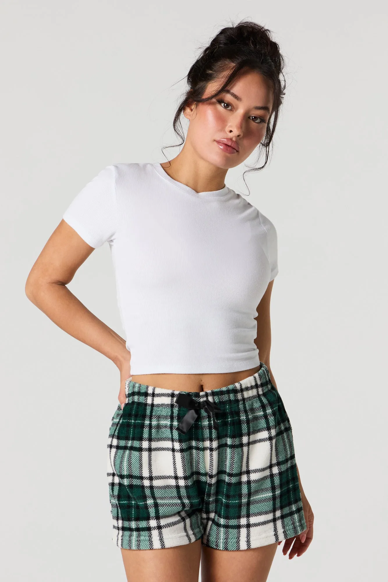 Short de pyjama imprimé en peluche sold by Urban Planet product image thumbnail 4