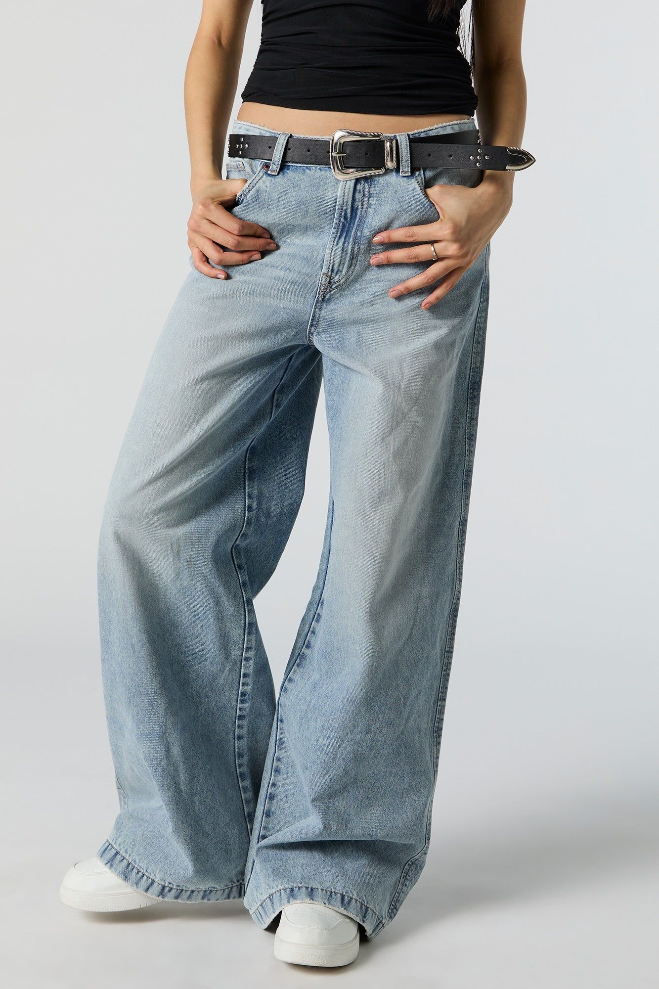 High Rise Light Vintage Wash Ultra Wide Leg Jean sold by Urban Planet product image thumbnail 2