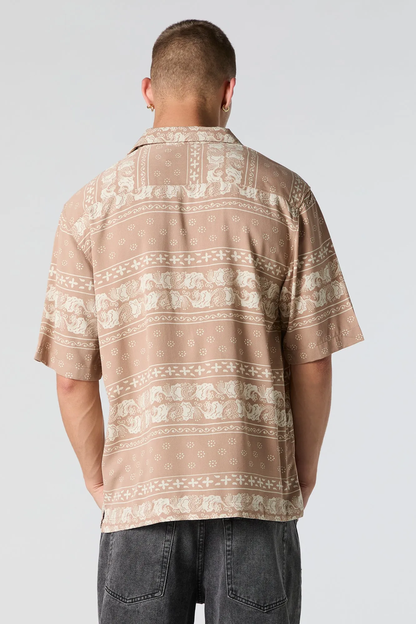 Haut boutonné avec motif cachemire sold by Urban Planet product image thumbnail 2