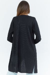 Cardigan long côtelé à manches lognues sold by Urban Planet