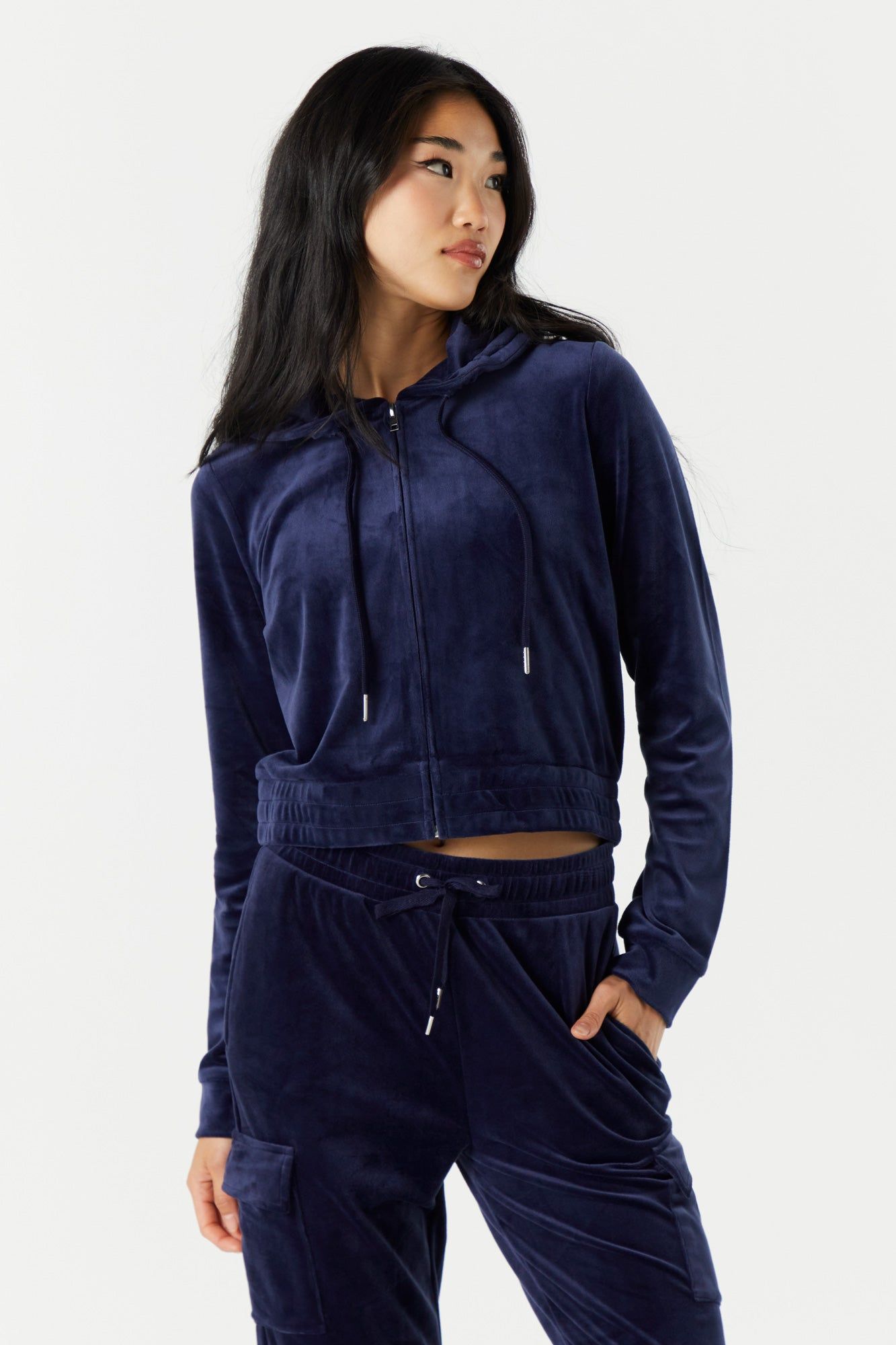 Haut à capuchon en velours avec fermeture à glissière sold by Urban Planet product image thumbnail 10