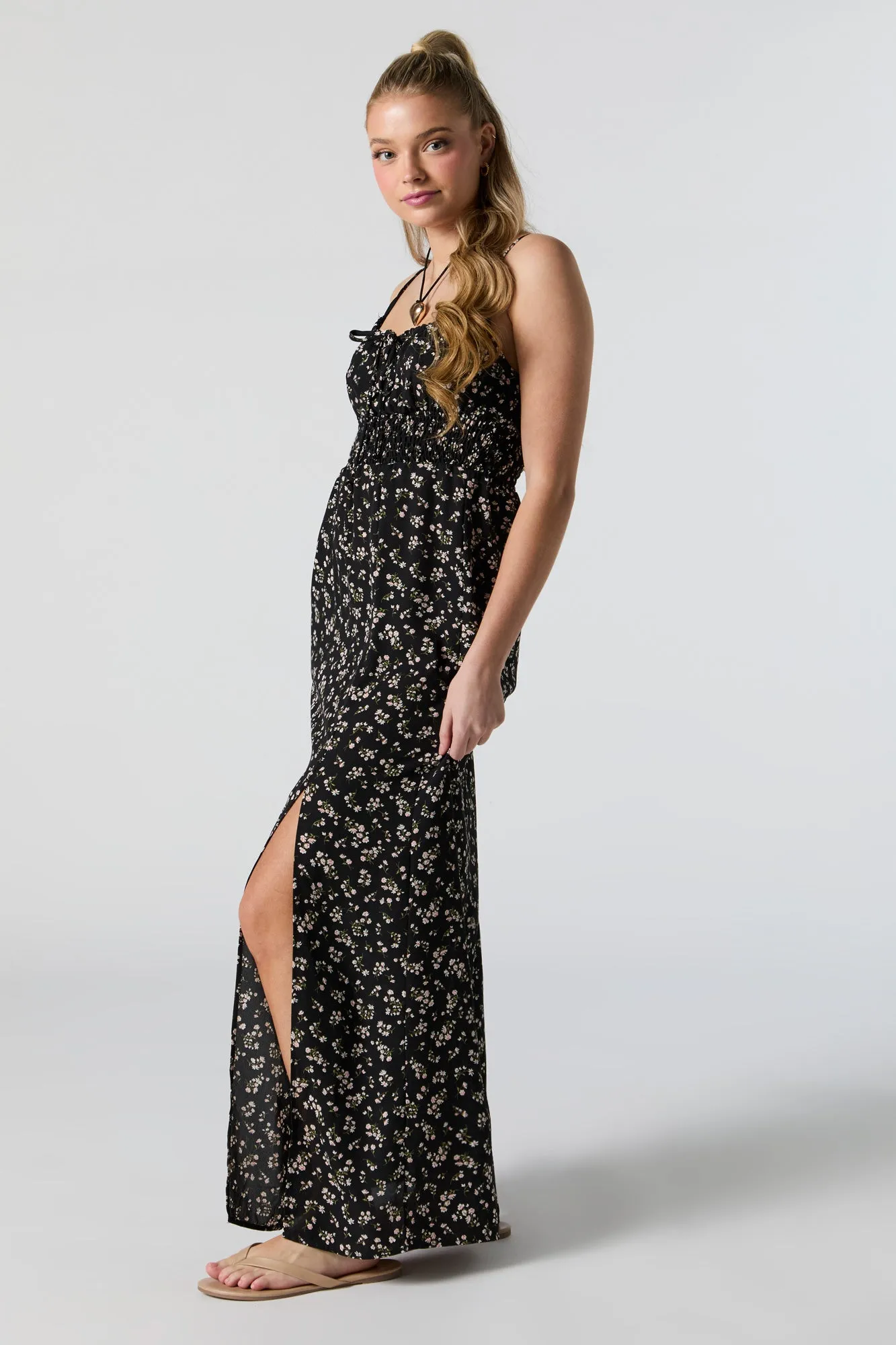 Robe maxi fleurie avec fente sold by Urban Planet product image thumbnail 2