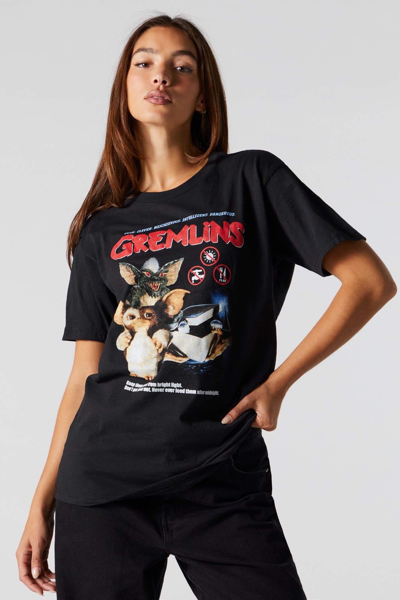 T-shirt de coupe garçonne à imprimé Gremlins sold by Urban Planet