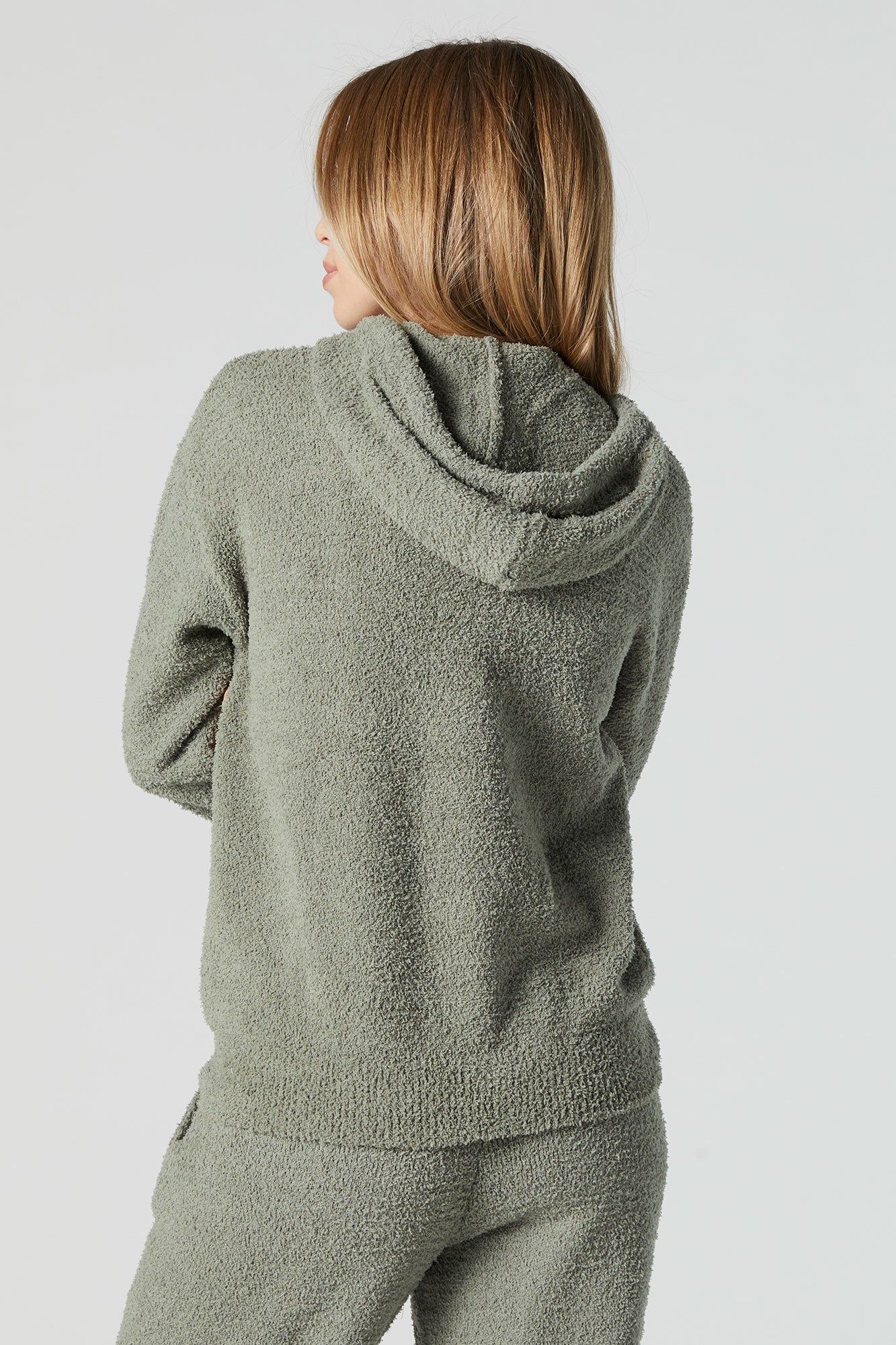 Haut à capuchon pelucheux sold by Urban Planet product image thumbnail 2