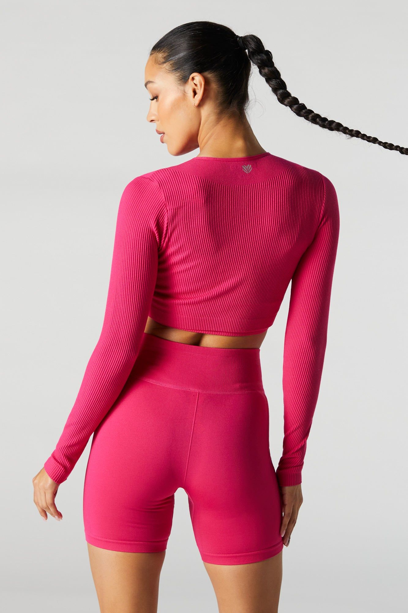 Haut Active sans couture à manches longues avec fermeture à glissière sold by Urban Planet product image thumbnail 2