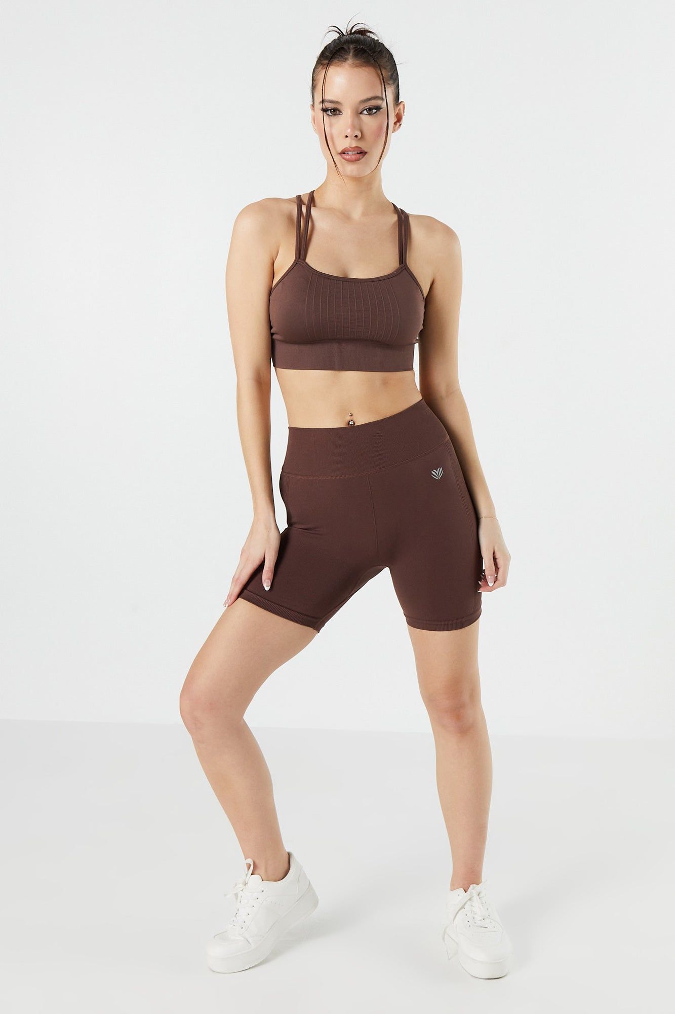 Short de cycliste à taille haute côtelé sur les côtés sold by Urban Planet product image thumbnail 15