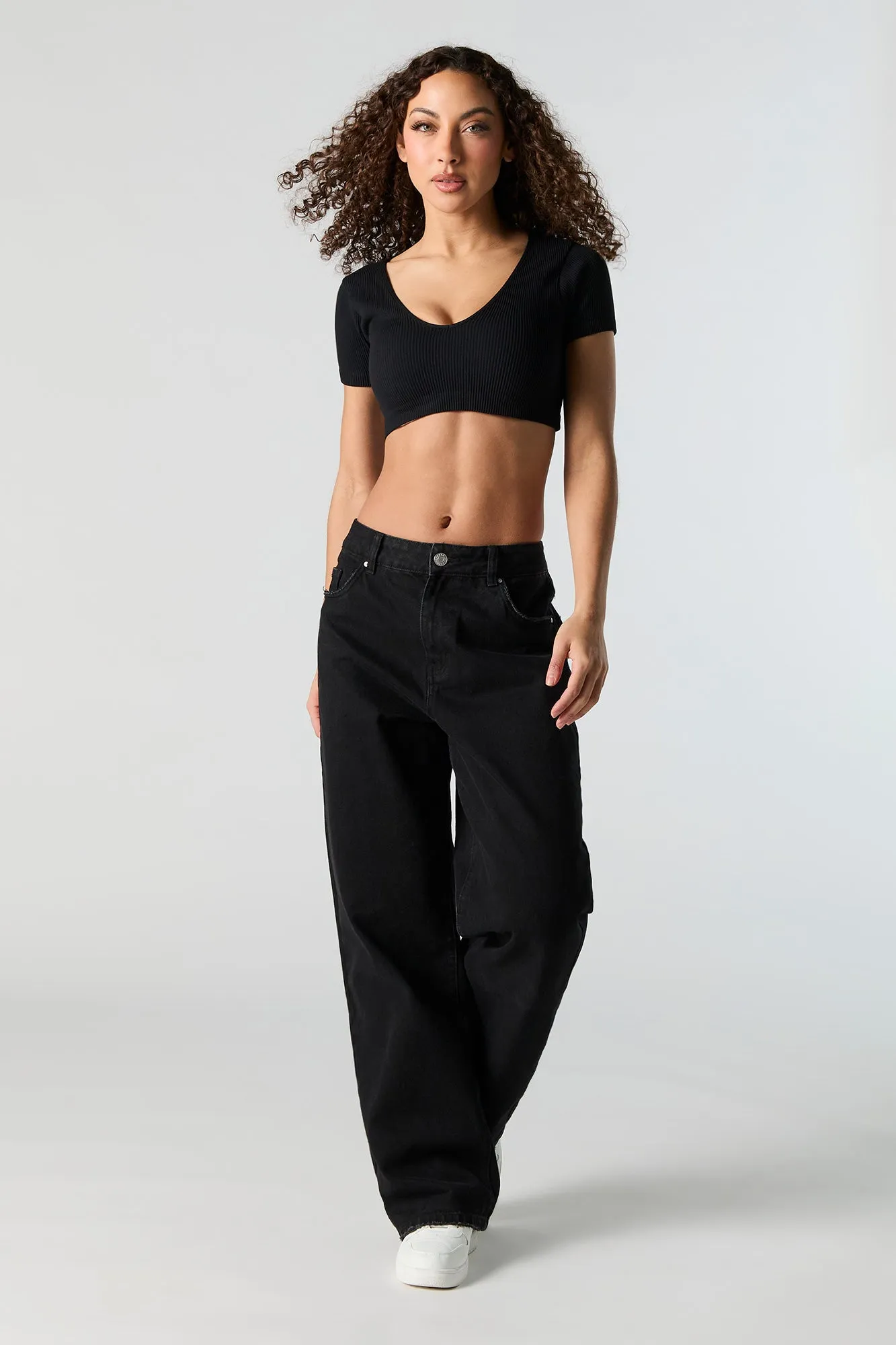 T shirt côtelé ultracourt sans couture à encolure en V sold by Urban Planet product image thumbnail 3