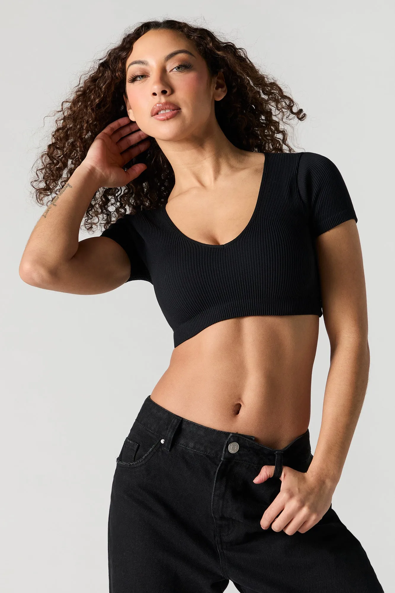 T shirt côtelé ultracourt sans couture à encolure en V sold by Urban Planet