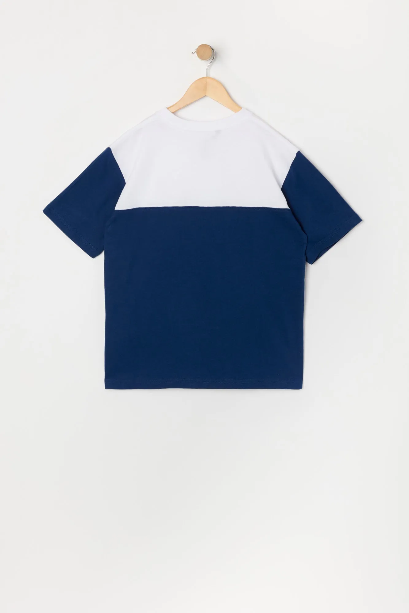 T-shirt à imprimé East District avec blocs de couleurs pour garçon sold by Urban Planet product image thumbnail 2