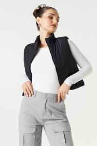 Veste bouffante sold by Urban Planet