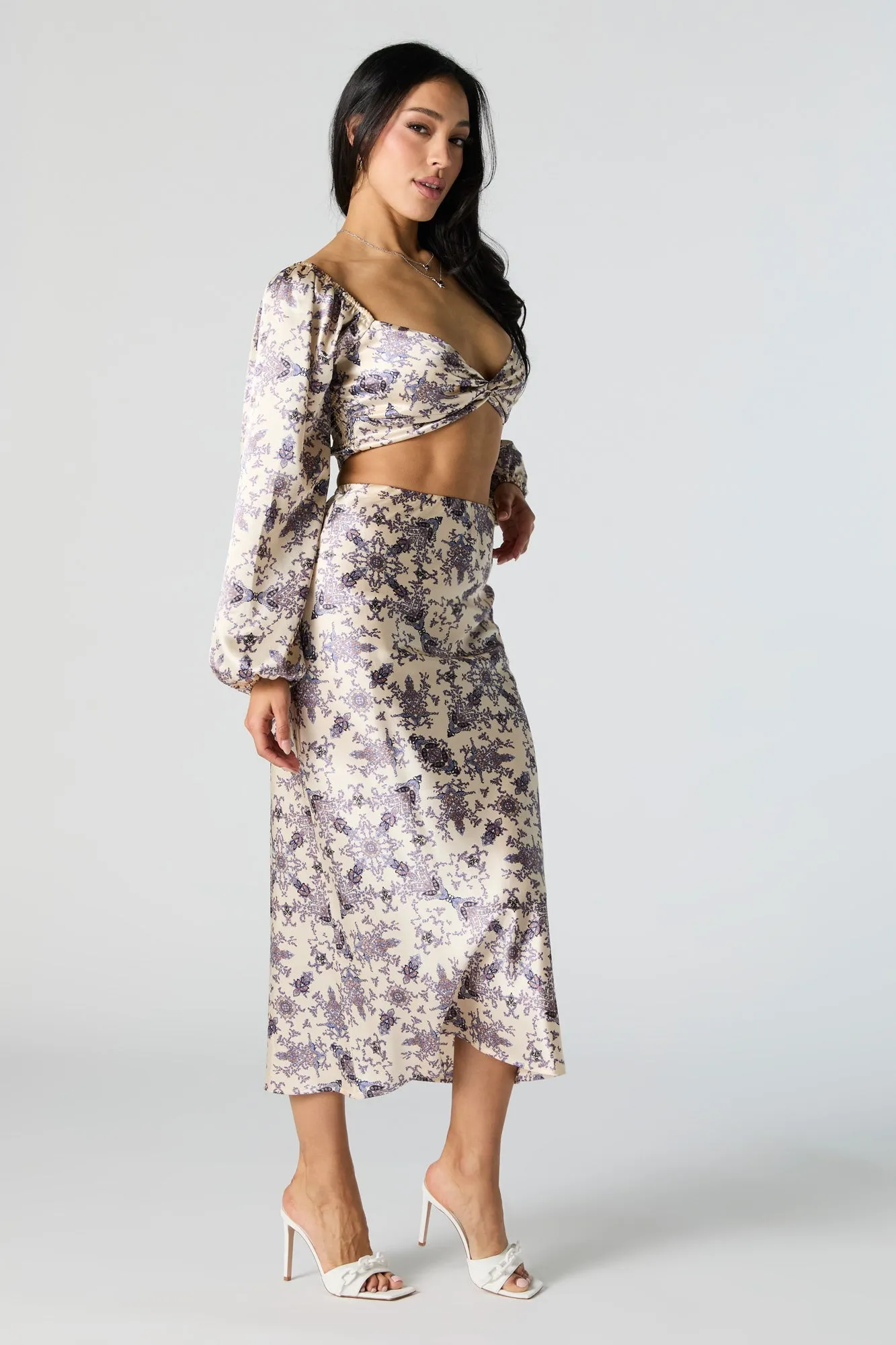 Jupe midi à taille haute en satin imprimé sold by Urban Planet product image thumbnail 2