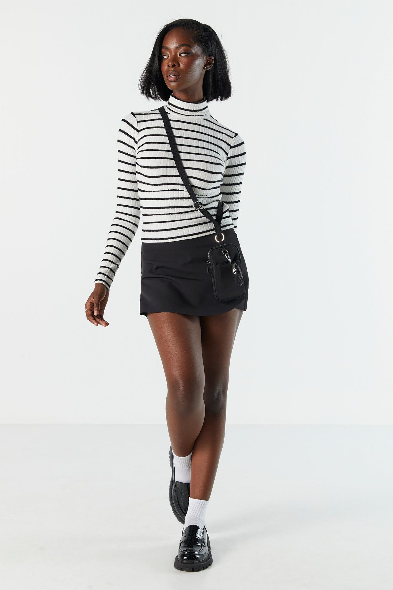 Col roulé en tricot côtelé écourté sold by Urban Planet product image thumbnail 3