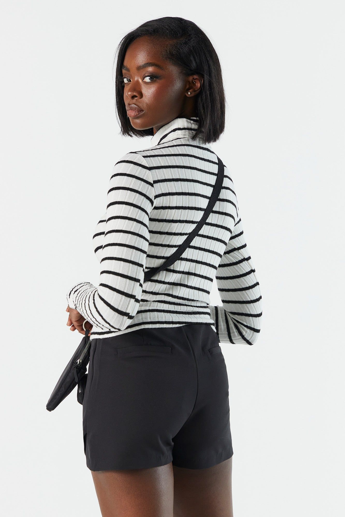 Col roulé en tricot côtelé écourté sold by Urban Planet product image thumbnail 2