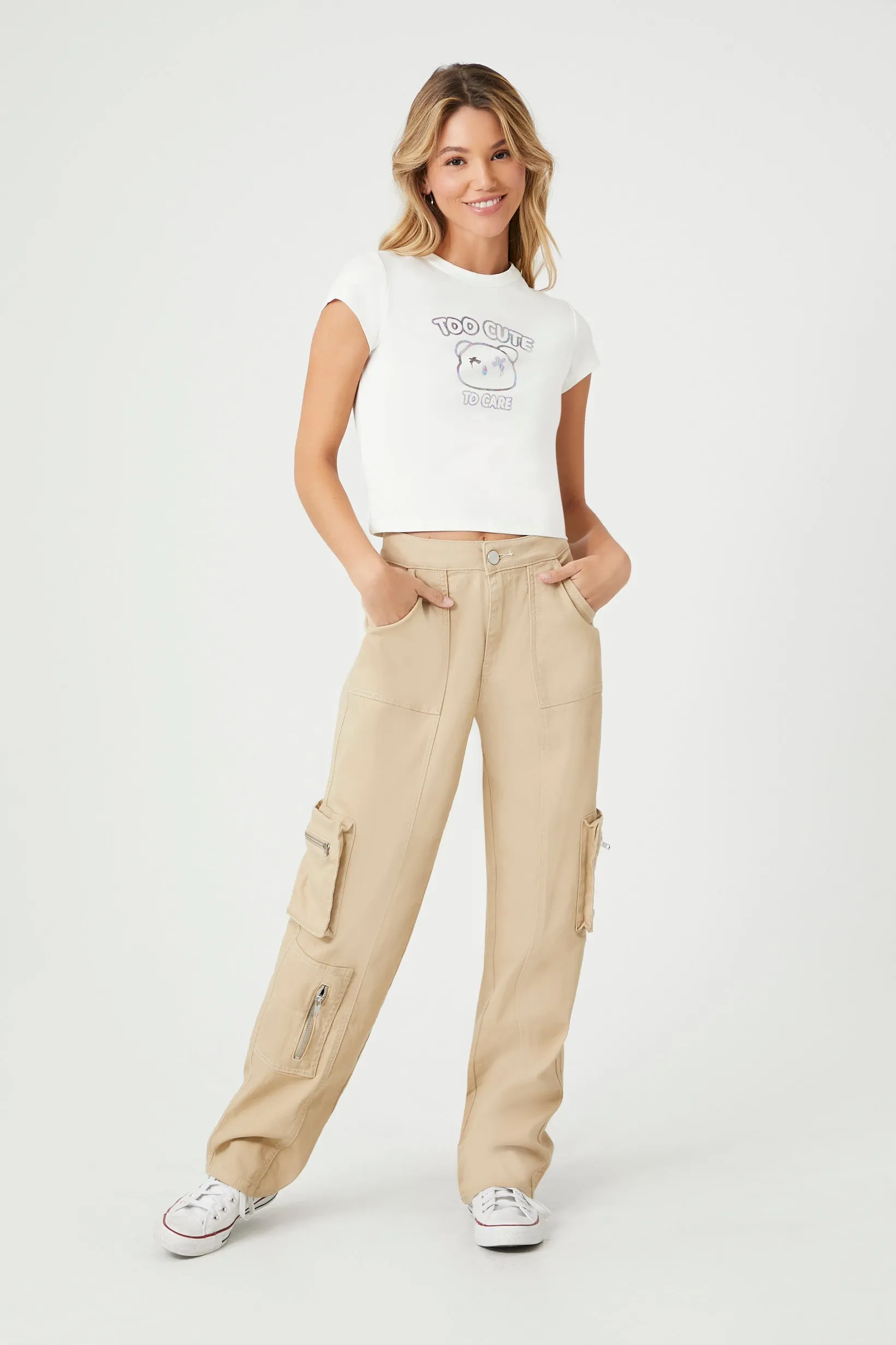 T-shirt écourté avec les mots Too Cute aux reflets irisés sold by Urban Planet product image thumbnail 4