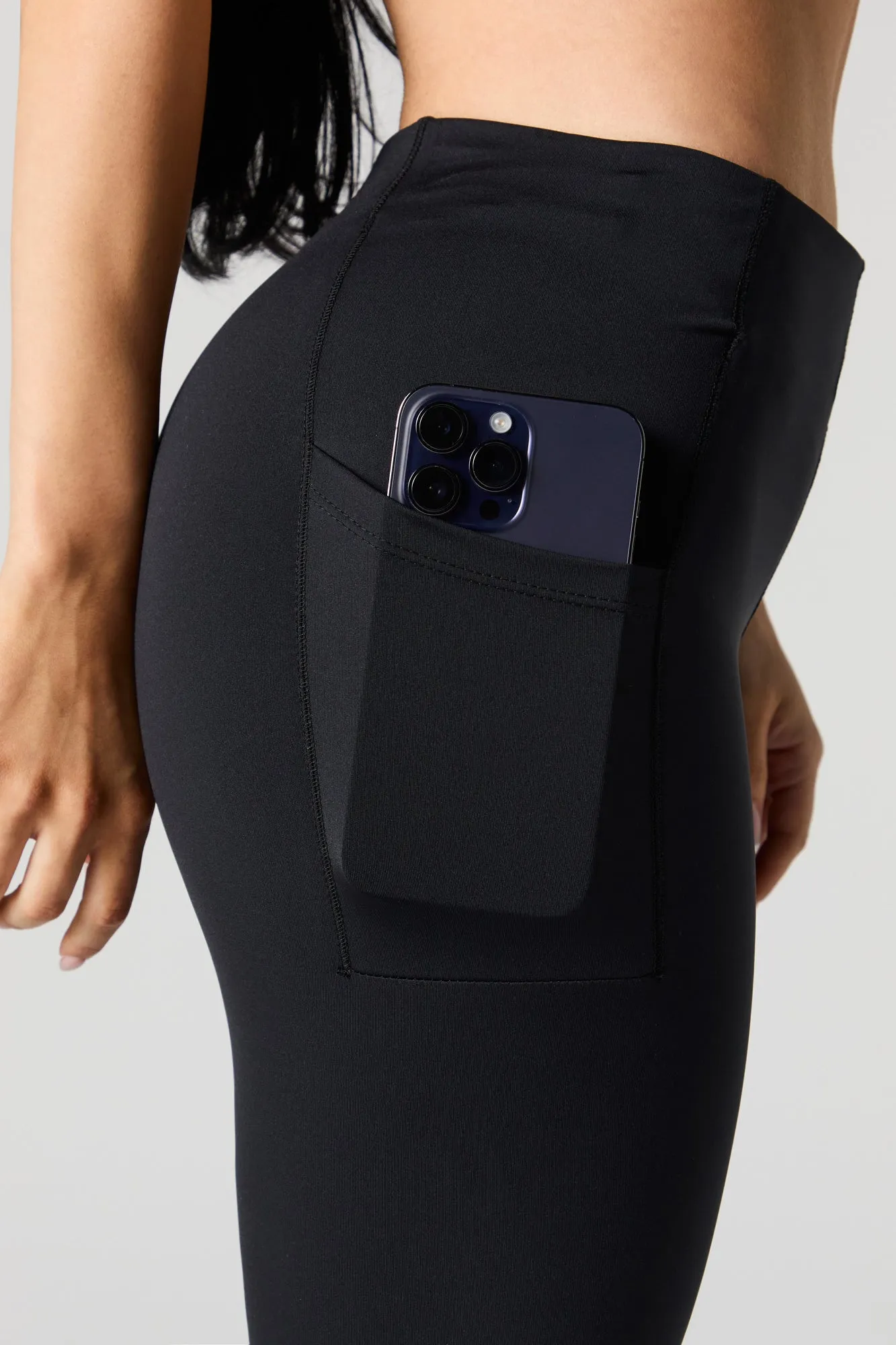 Pantalon Active à jambe évasée avec poches latérales sold by Urban Planet product image thumbnail 4