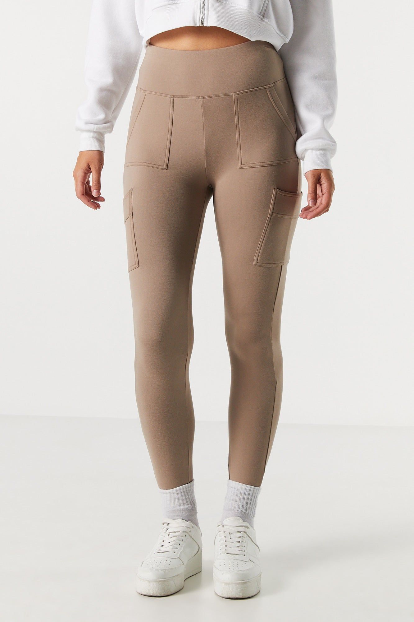 Legging super doux à poches multiples sold by Urban Planet product image thumbnail 2