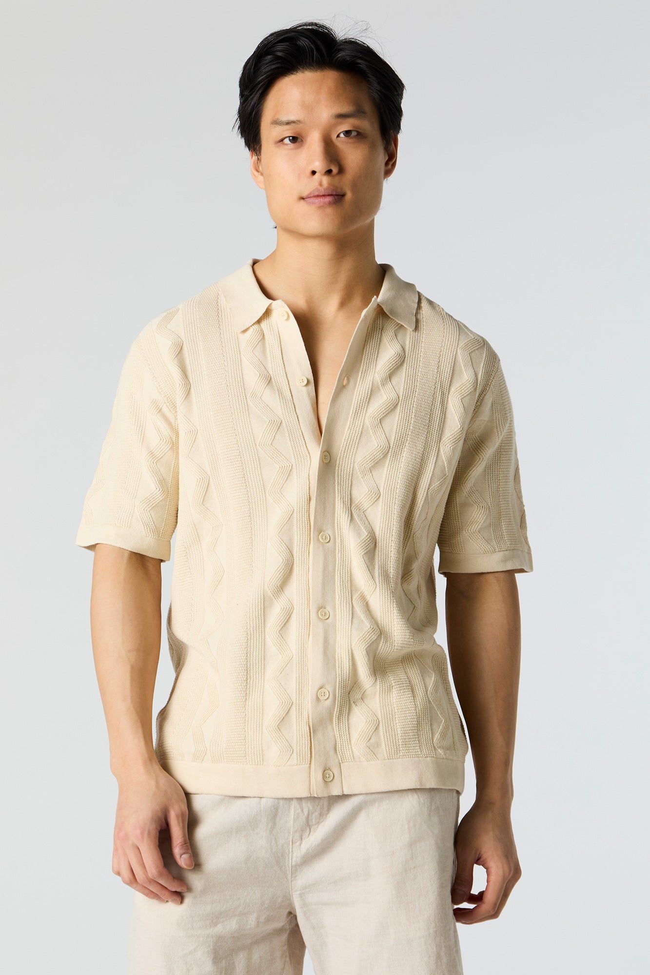 Haut boutonné en tricot à manches courtes sold by Urban Planet product image thumbnail 4