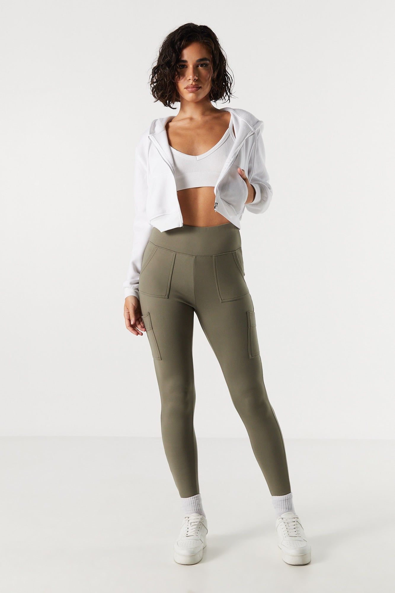 Legging super doux à poches multiples sold by Urban Planet product image thumbnail 5