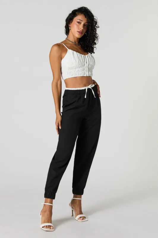 Jogger habillé avec taille contrastante sold by Urban Planet