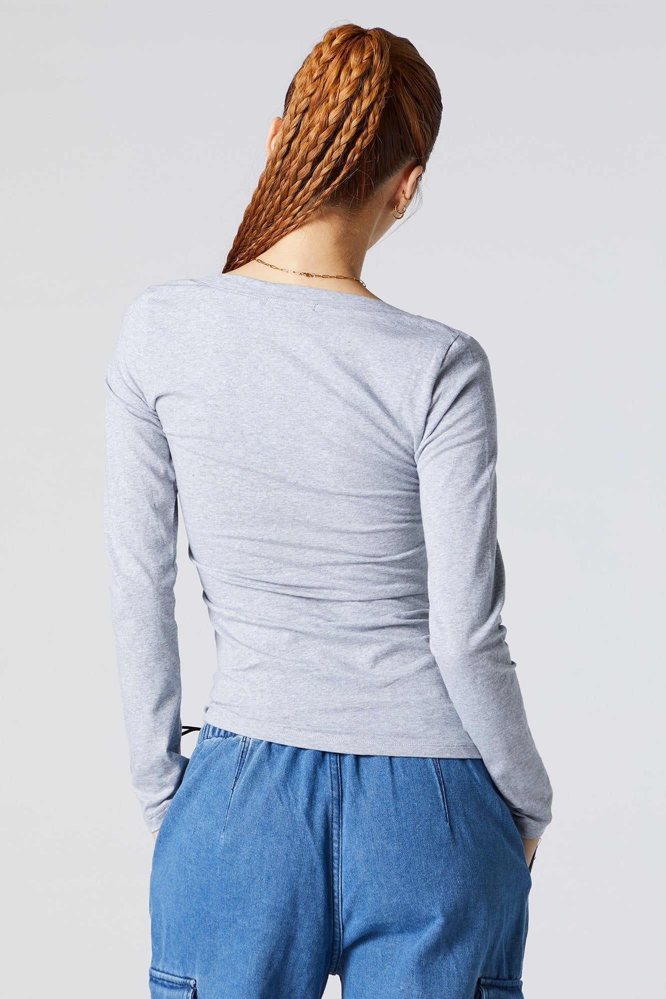 Haut uni à manches longues avec encolure en V sold by Urban Planet product image thumbnail 5