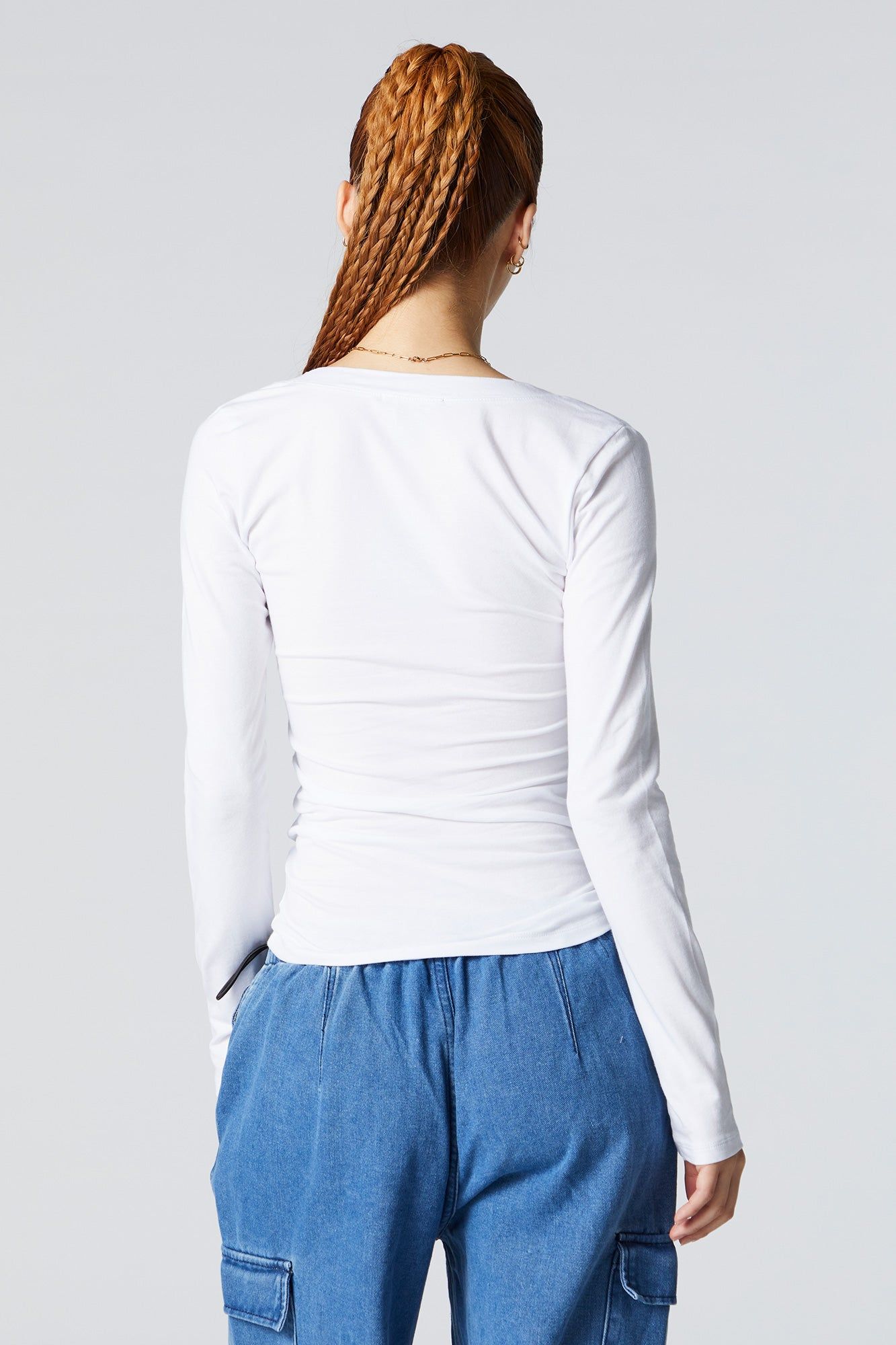 Haut uni à manches longues avec encolure en V sold by Urban Planet product image thumbnail 2