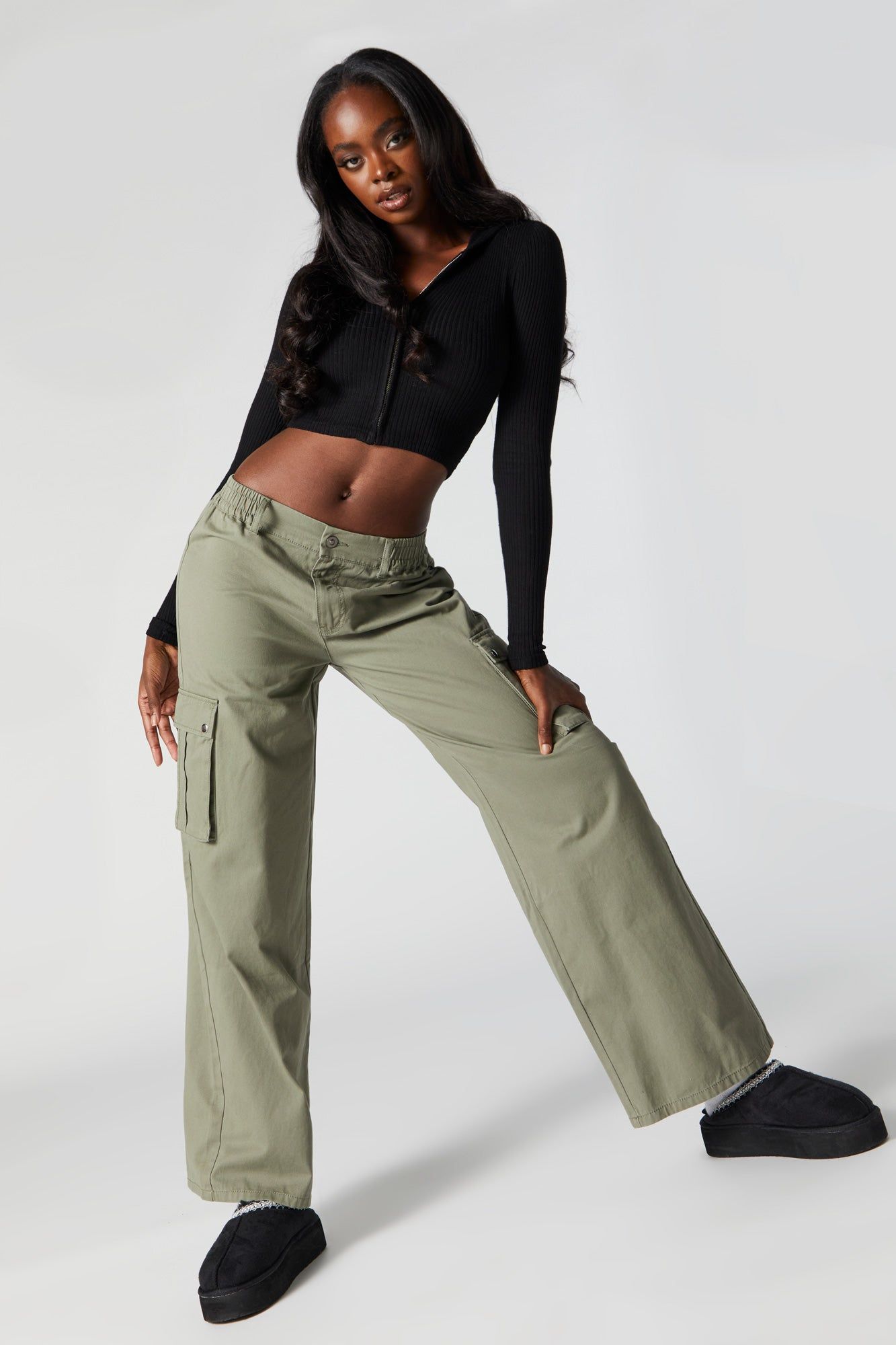 Pantalon cargo à jambe large sold by Urban Planet