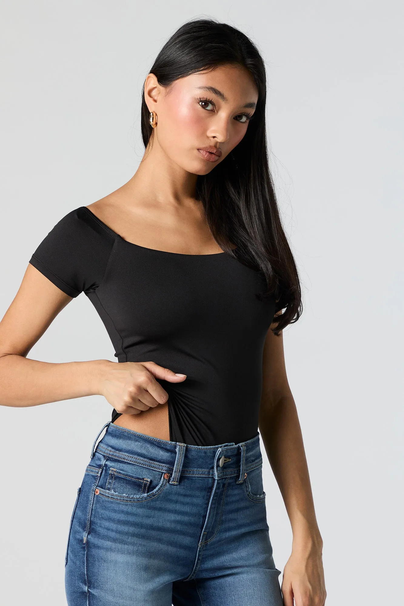 Maillot profilé à manches courtes et épaules dégagées sold by Urban Planet product image thumbnail 2