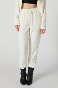 Jogger cargo ajusté sold by Urban Planet
