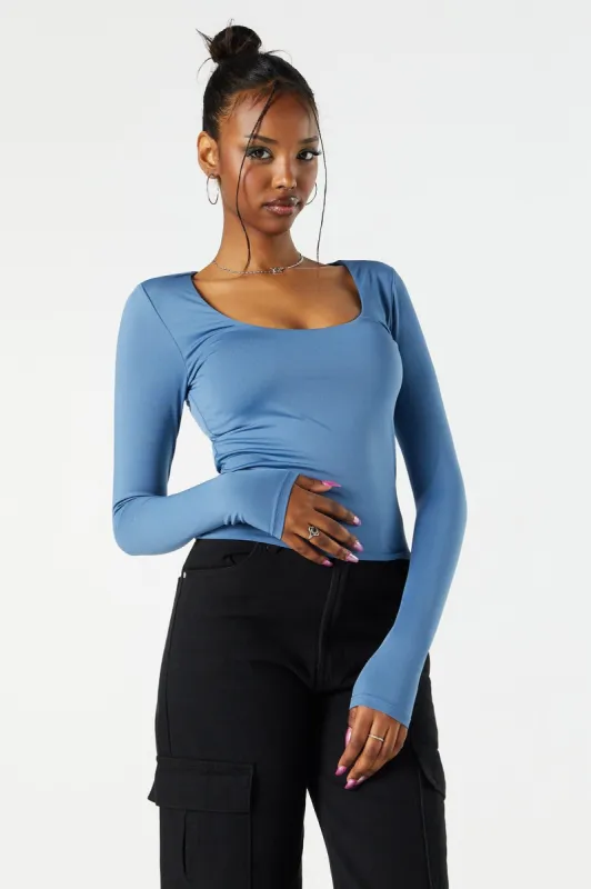 Haut profilé à manches longues avec encolure arrondie sold by Urban Planet