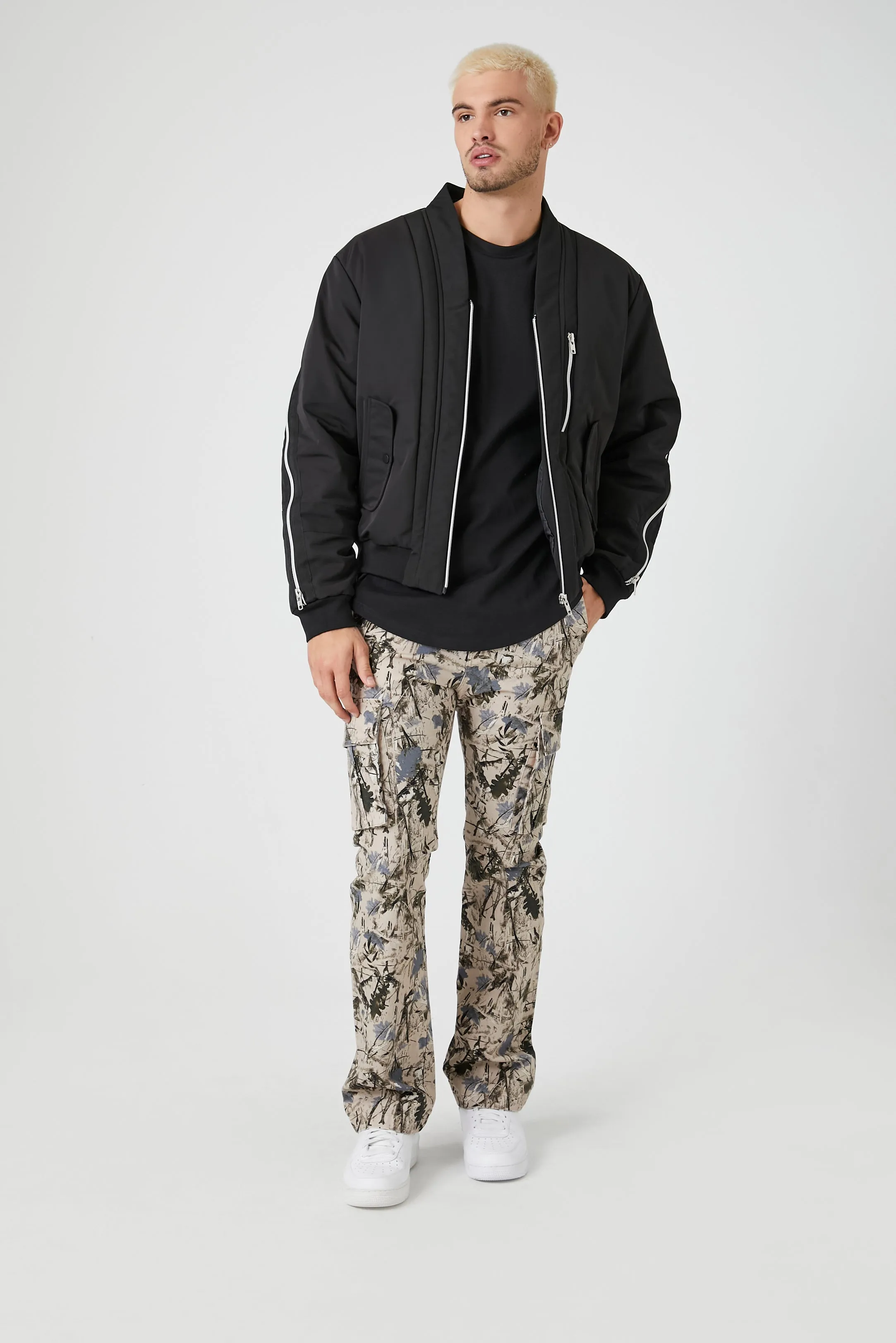 Pantalon cargo mince avec motif camouflage sold by Urban Planet product image thumbnail 4