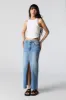 Jupe maxi en denim délavé moyen avec fente sold by Urban Planet