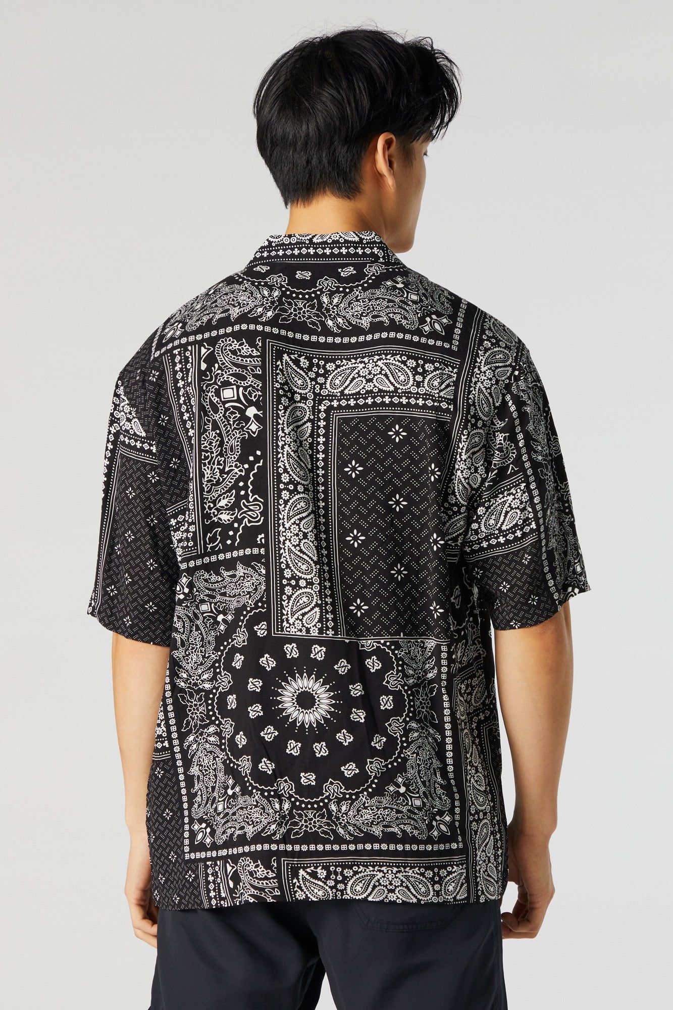 Haut boutonné avec motif cachemire sold by Urban Planet product image thumbnail 2