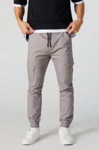 Pantalon cargo sold by Urban Planet