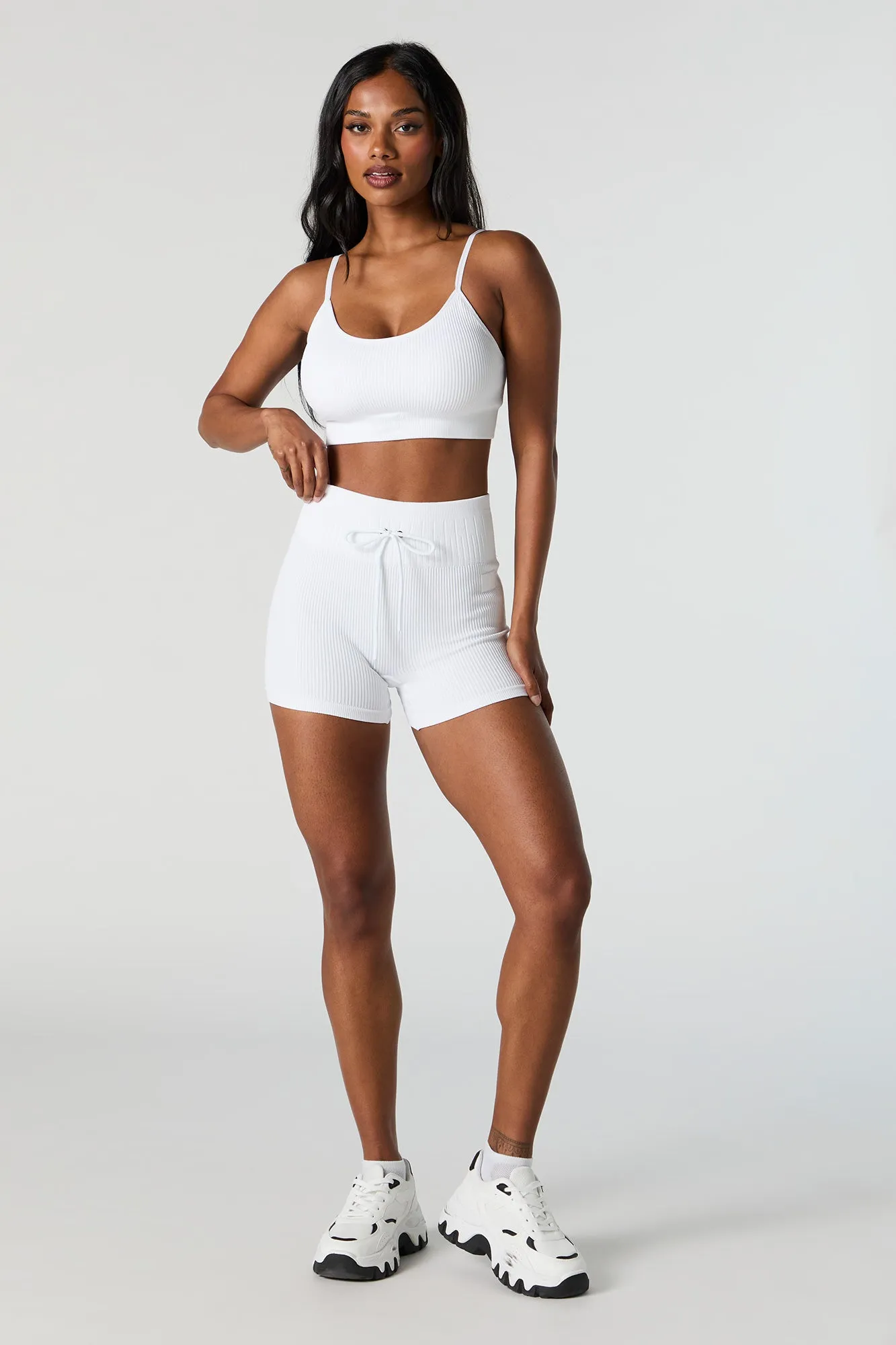 Soutien-gorge à col rond côtelé sans couture Active sold by Urban Planet product image thumbnail 3