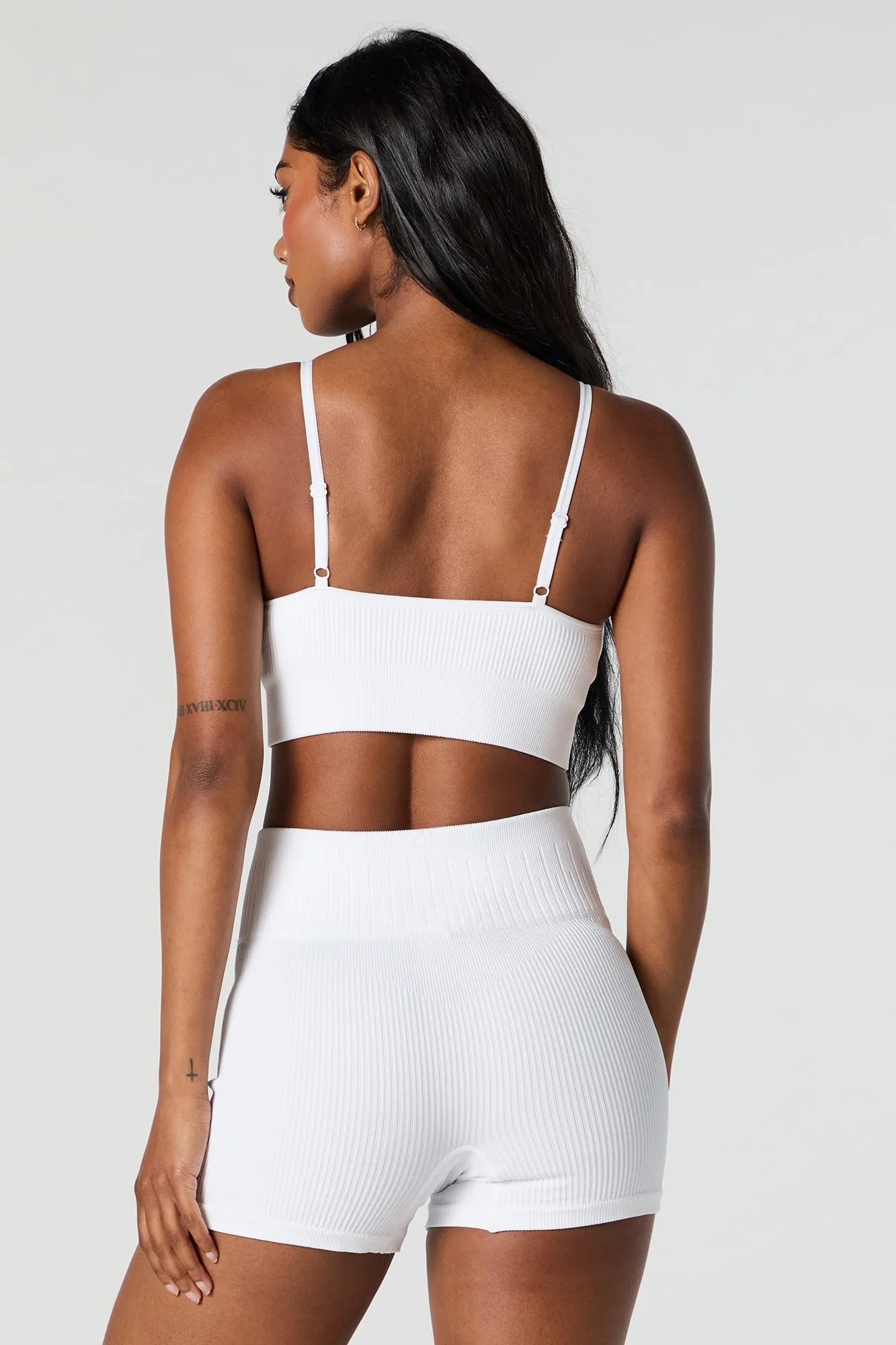 Soutien-gorge à col rond côtelé sans couture Active sold by Urban Planet product image thumbnail 2