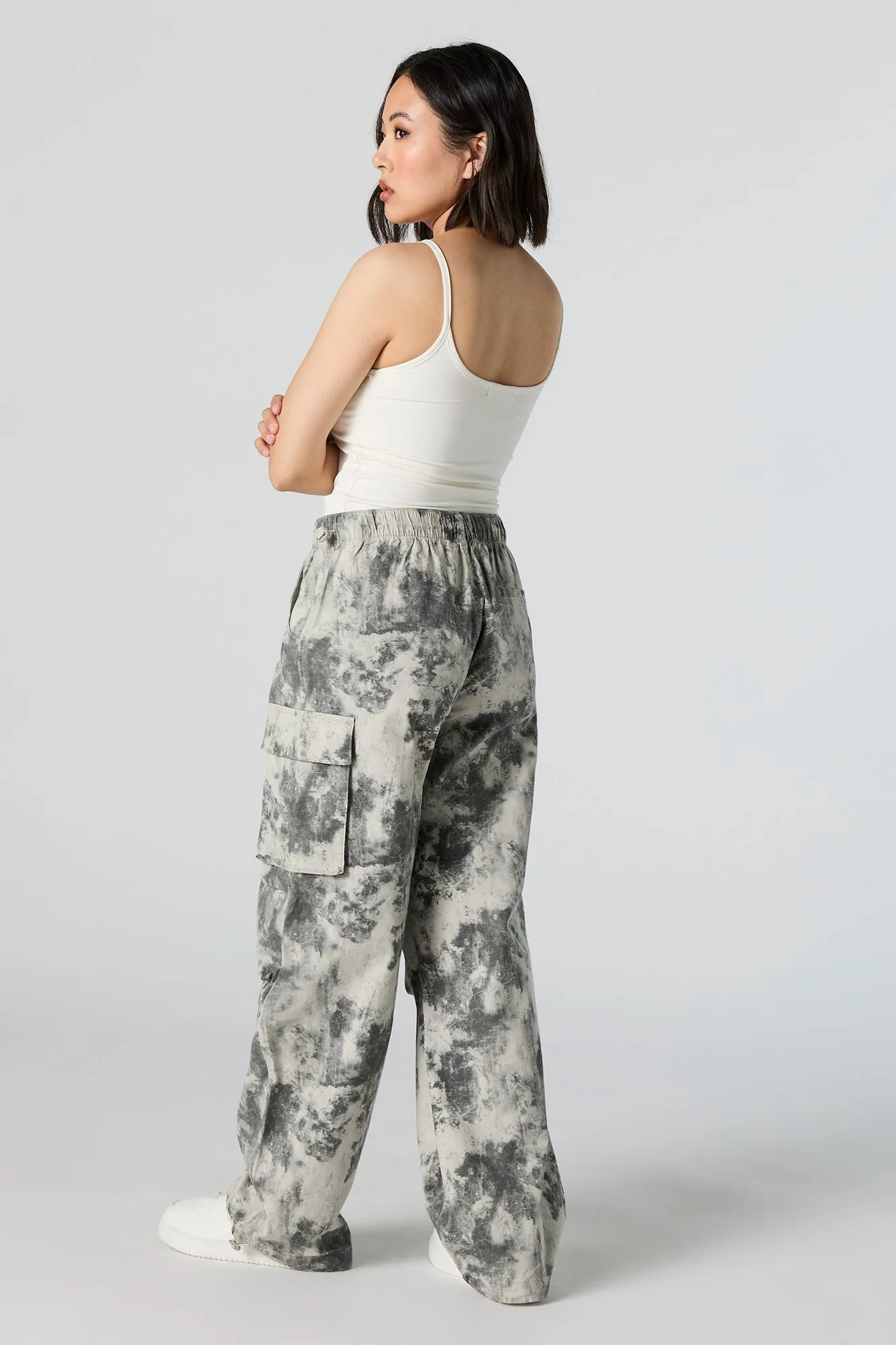 Pantalon cargo noué-teint avec barillets à l'ourlet sold by Urban Planet product image thumbnail 3