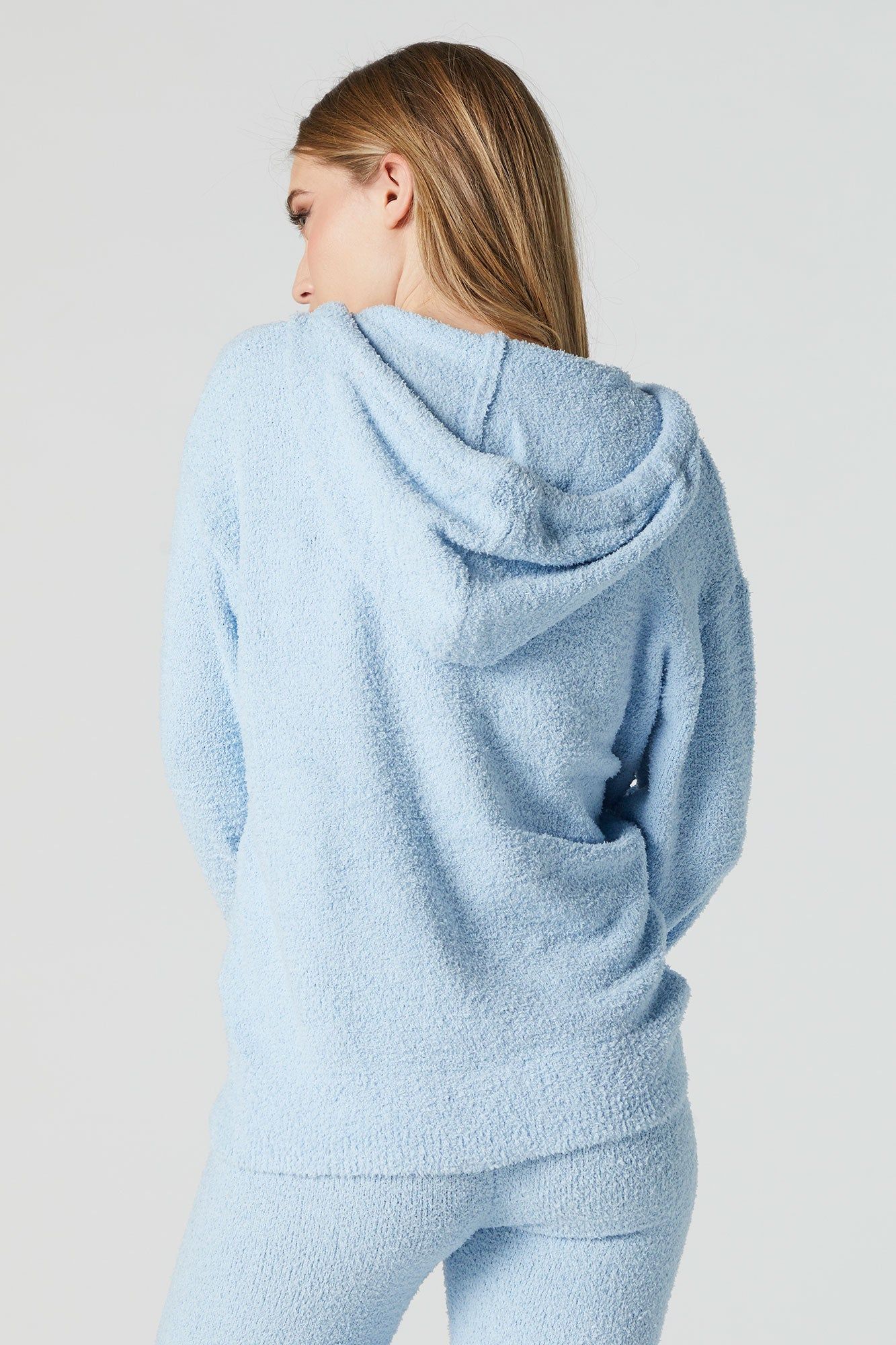 Haut à capuchon pelucheux avec fermeture à glissière sold by Urban Planet product image thumbnail 5