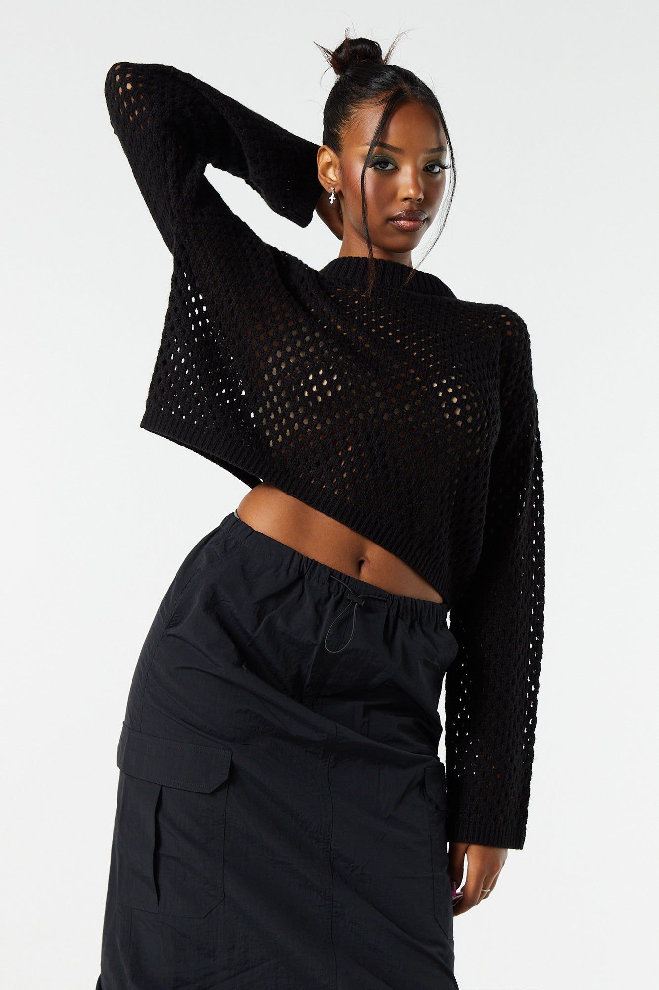 Chandail ras du cou en tricot ajouré sold by Urban Planet