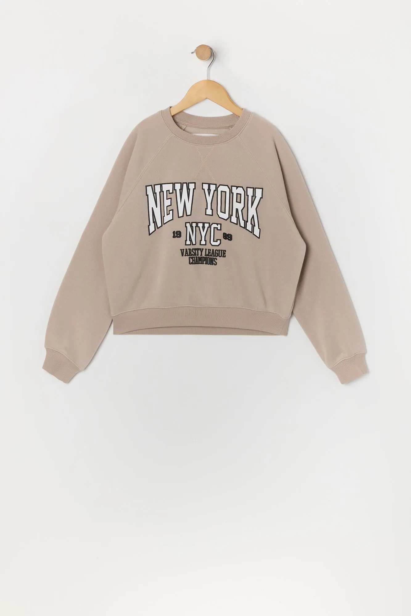 Ensemble avec chandail et short à motif brodé New York en sergé pour fille sold by Urban Planet product image thumbnail 2