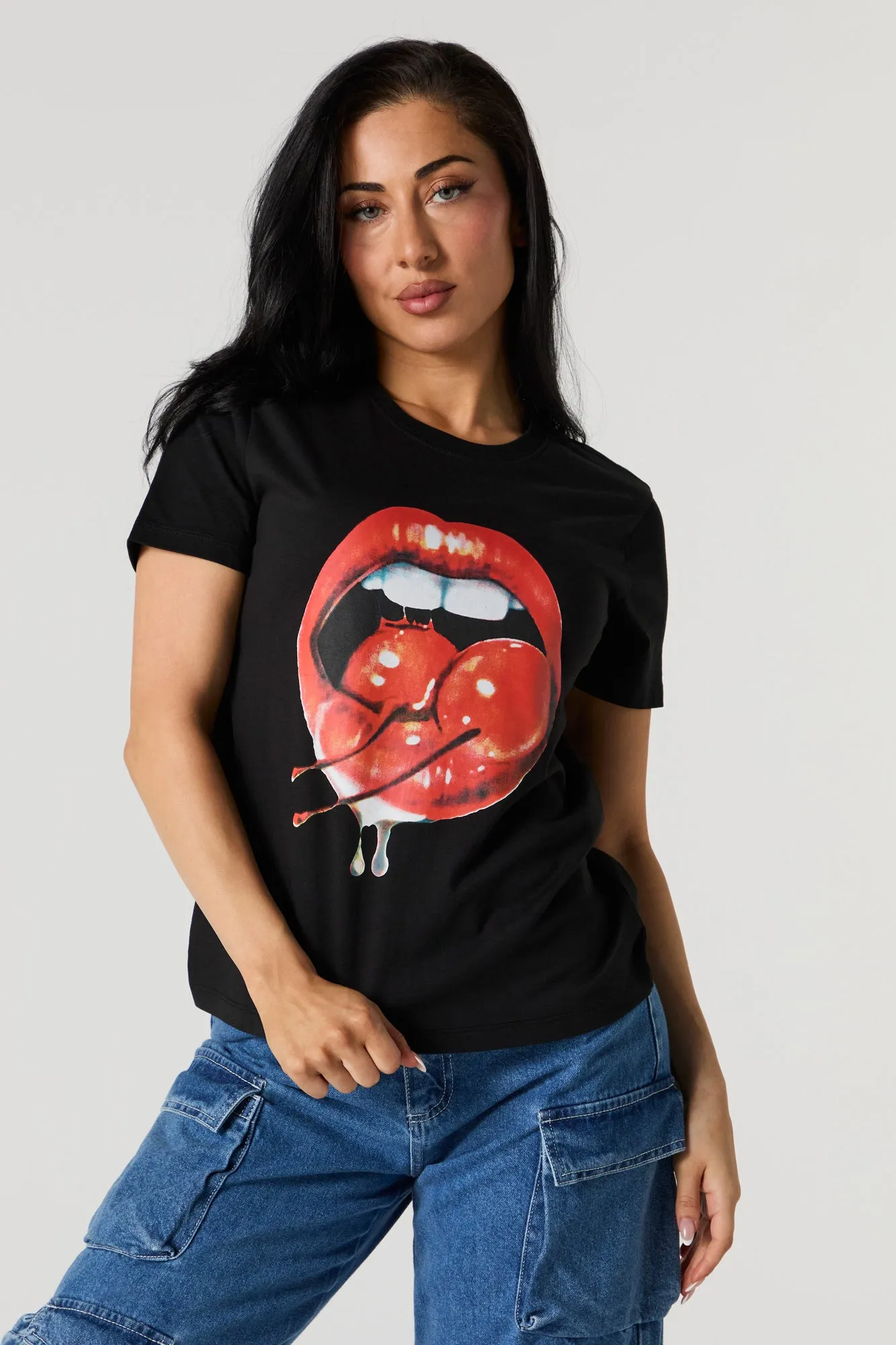 T-shirt à imprimé Cherry Lips sold by Urban Planet