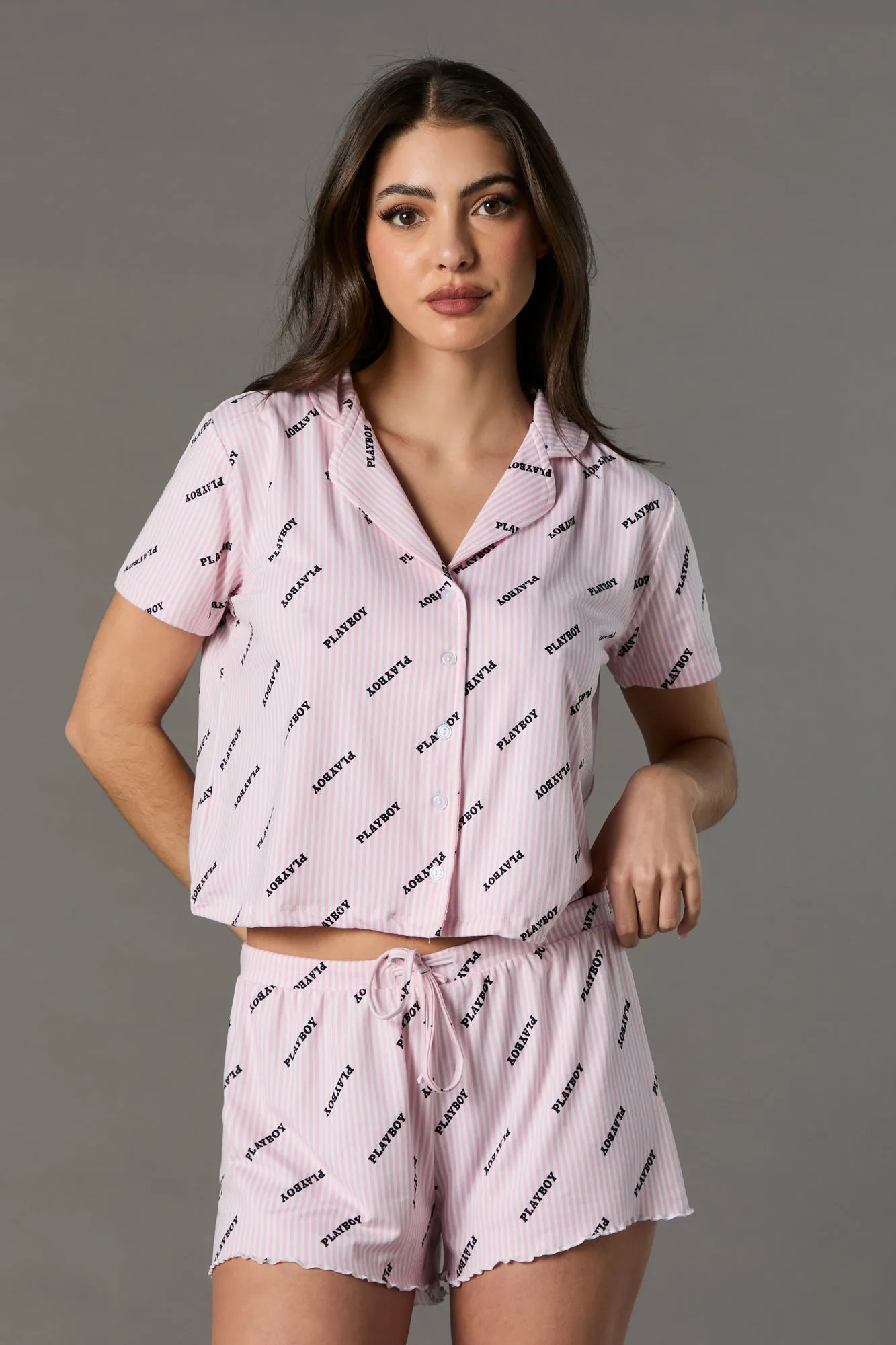 Ensemble pyjama avec haut boutonné rayé et short à imprimé Playboy sold by Urban Planet